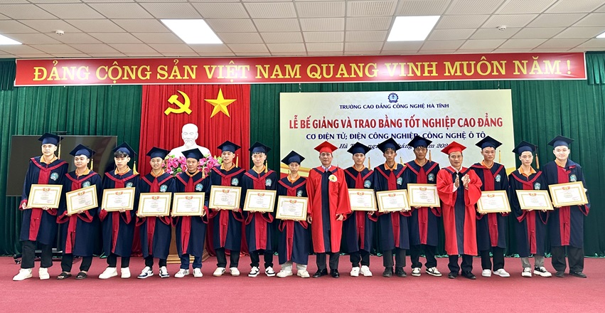 z7424889286720 09f58250bca4fcd58945b9fa94a7fabf