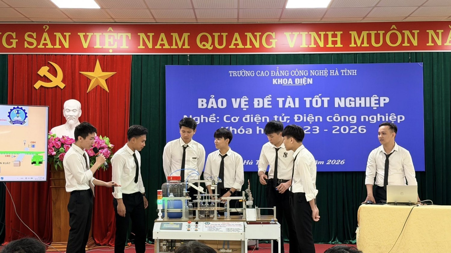 z7424889286720 09f58250bca4fcd58945b9fa94a7fabf